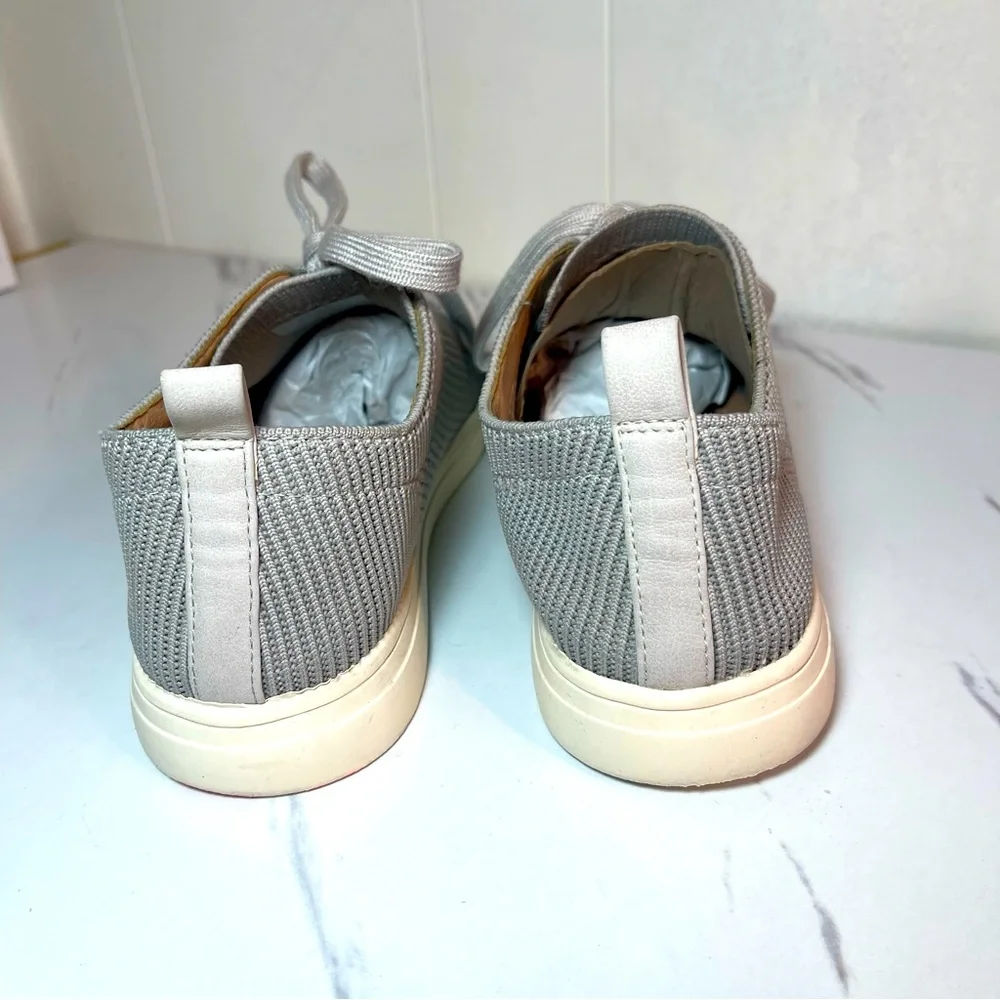 Lucky Brand Laddix Women's Sz 8.5 Shoes Beige Knit Ribbed Casual Lace Up Sneaker